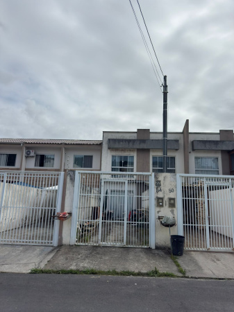 Excelente Sobrado em Camboriú.