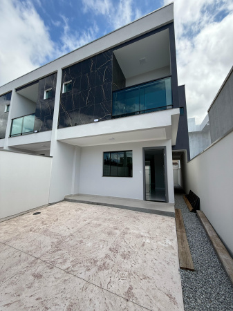 SOBRADOS NO BAIRRO RIO PEQUENO COM LOCALIZAÇÃO LIVRE DE ENCHENTES 