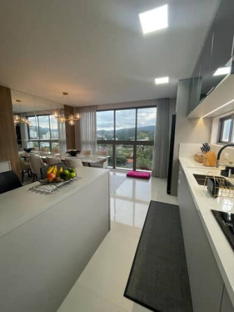 APARTAMENTO MOBILIADO NO CENTRO DE CAMBORIÚ COM EXCELENTE ÁREA DE LAZER 