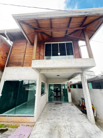 LINDA CASA PARA LOCAÇÃO EM CAMBORIÚ