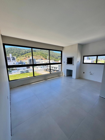 APARTAMENTO COM EXCELENTE LOCALIZAÇÃO E ÓTIMA ÁREA DE LAZER EM CAMBORIÚ 