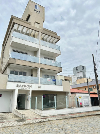 Excelente apartamento perto da praia em Canto Grande - Bombinhas.