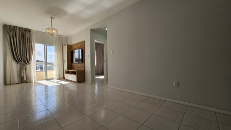 APARTAMENTO SEMI MOBILIADO PRÓXIMO AO KOMPRÃO DO BAIRRO CEDROS