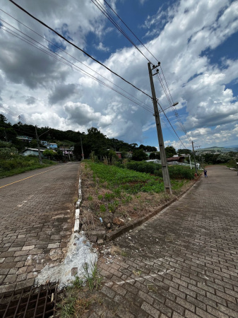 TERRENO A VENDA