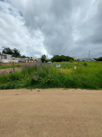 Terreno medindo 140m²