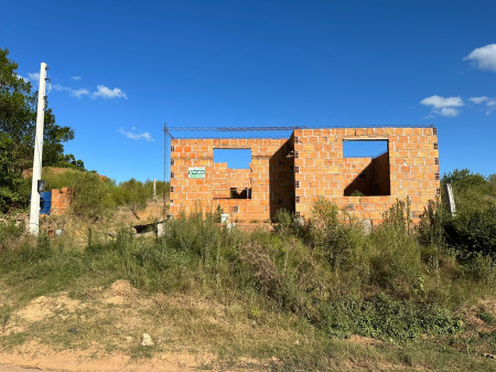 Terreno com construção