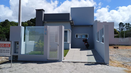 Casa no Laranjal