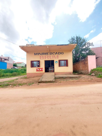 Casa + ponto comercial