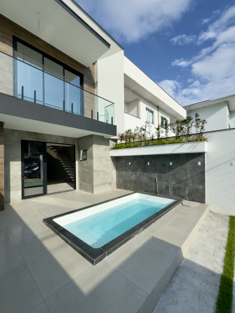 Sobrado alto Padrão 03 suites