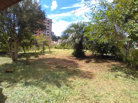 AMPLO TERRENO COM LOCALIZAÇÃO PRIVILEGIADA!!!!