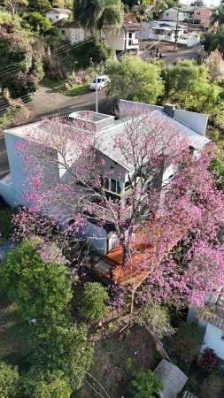 Casa alto padrão á venda 