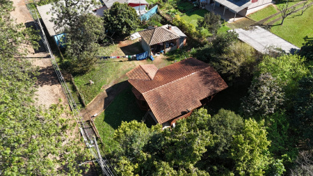 Casa com Amplo Terreno em Itá/SC