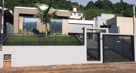 CASA ALTO PADRÃO PARA VENDA