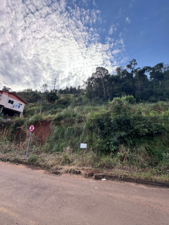 Terreno á venda, no Centro, de Seara/SC.