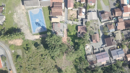 Terreno a só uma Quadra do Mar