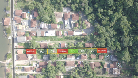 TERRENO COM LOCALIZAÇÃO PRIVILEGIADA NA BAÍA - 250m²