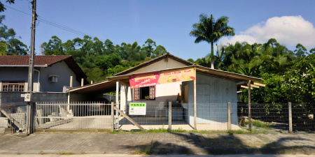 OPORTUNIDADE ÚNICA NA VILA DA GLÓRIA – CASA A 400m DO MAR!