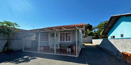 Seu Refúgio na Praia da Vila da Glória Espera por Você!