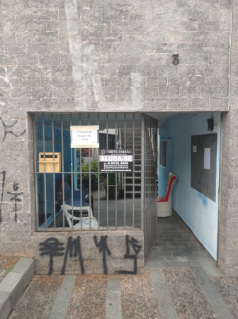 Apartamento recém reformado.