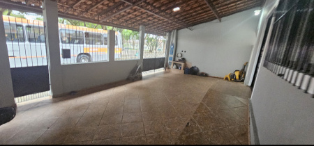 Oportunidade Incrível! Casa Ampla com 3 Dormitórios e Garagem para 2 Carros