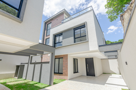  SOBRADO ALTO PADRÃO - PROX OPERA DE ARAME 