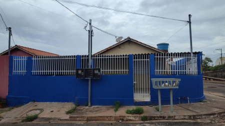 Duas Casas no Res. Celestino - Jd. dos Estados