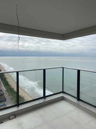 Oportunidade Apartamento Lateral em edifício FRENTE MAR em Barra Velha(SC)