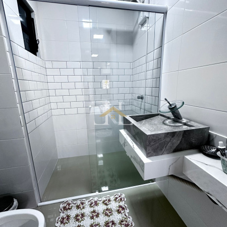 Apartamento Moderno e Sofisticado, com móveis planejados em Itacolomi, Balneário Piçarras!